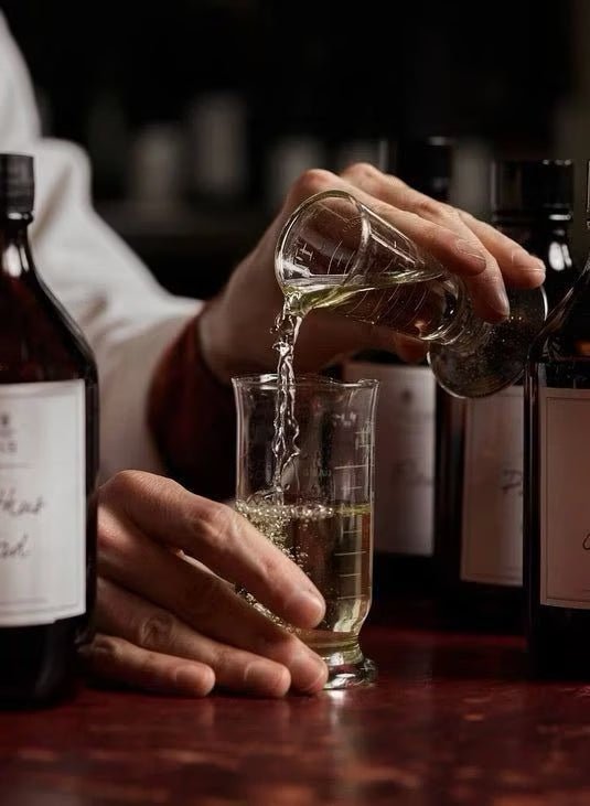 Eau de Cologne, Toilette, Parfum, Extrait. Una sola conta davvero. - Le Cult 1944 Milano